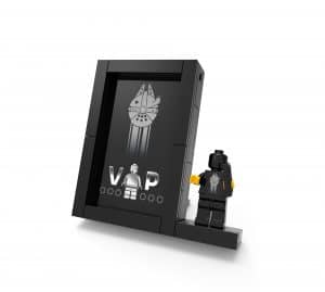 tilbud om en gratis eksklusiv lego 5005747 holder til fremvisning af vip black card
